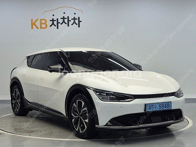 EV6 중고 EV6 중고차 흰색 2022년식 64,840km 롱레인지 어스 수원중고차--5